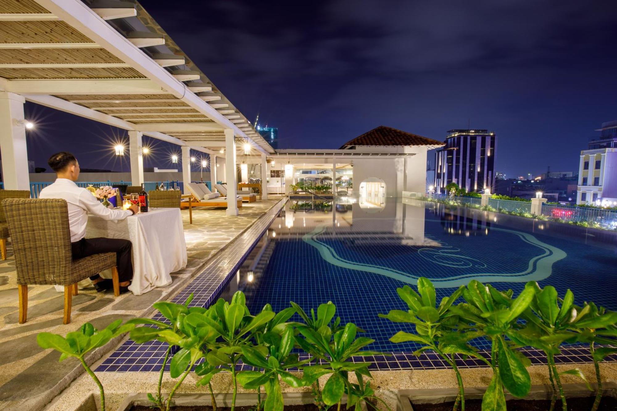 Risemount Premier Resort Da Nang Bagian luar foto